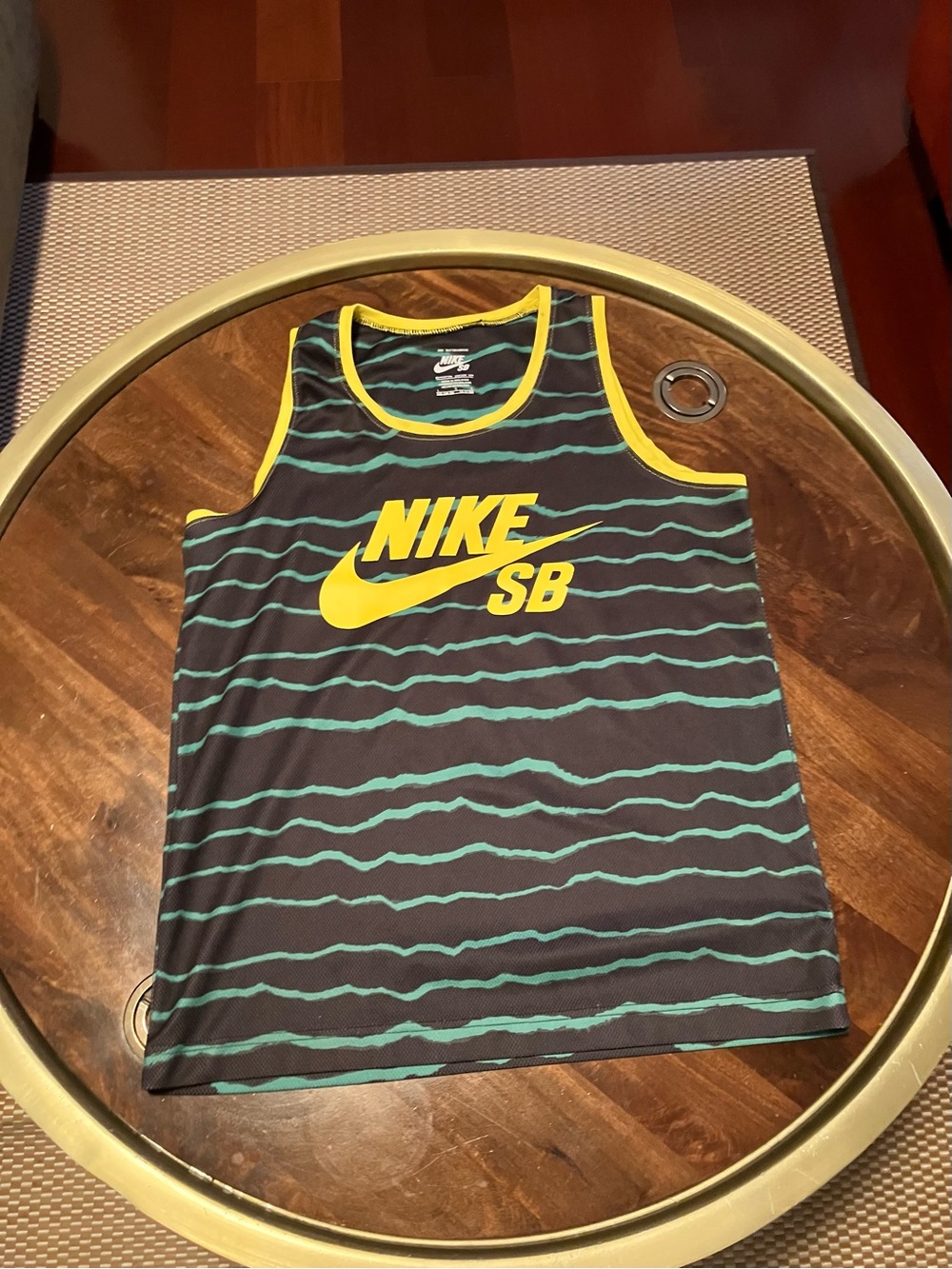 Youth Nike SB L 12-13 Sleeveless Shirt Tank Top (Multicolor) Nike
